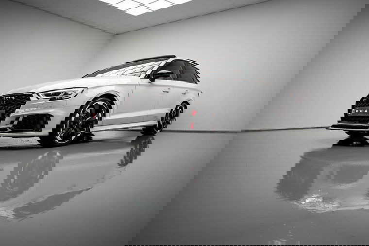 Audi RS3 Limousine