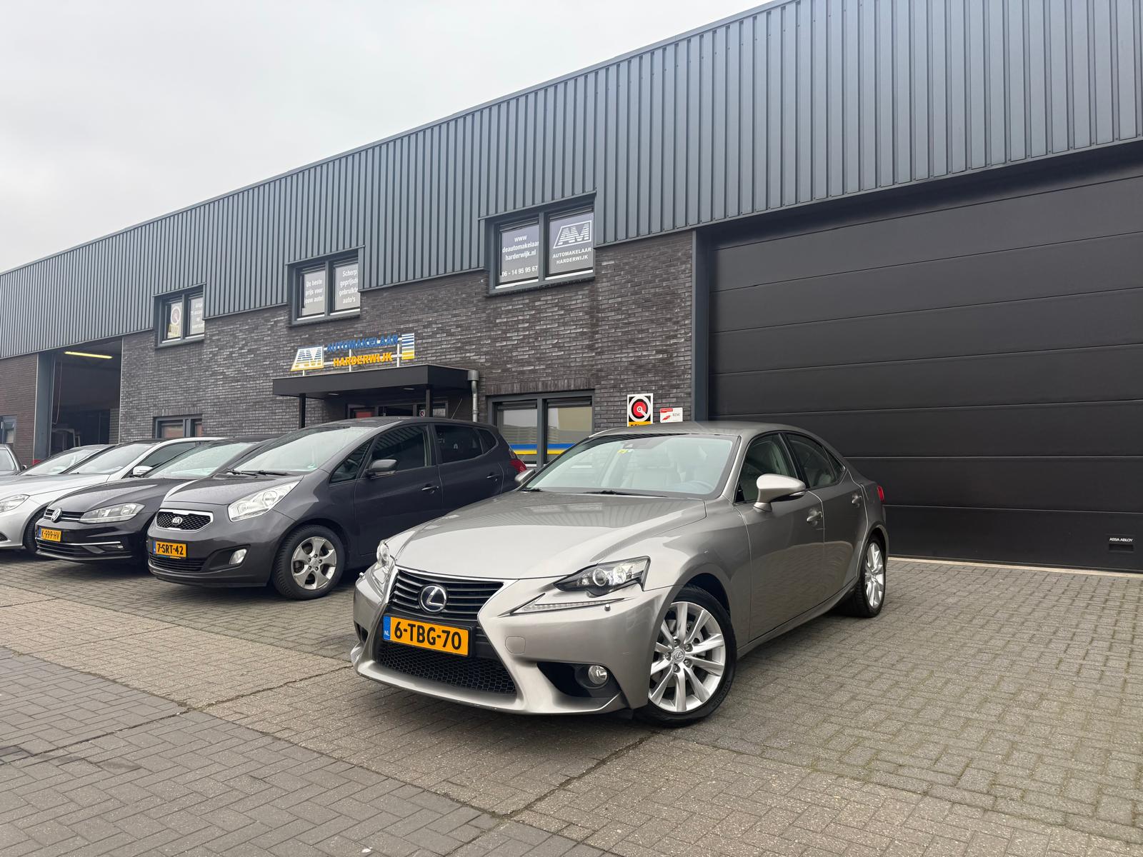 Foto van Lexus IS