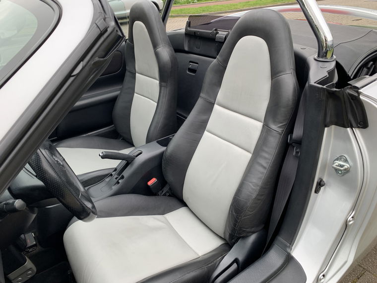 Toyota MR2