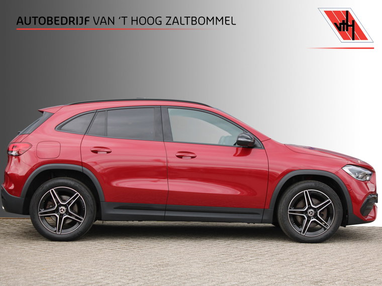 Mercedes-Benz GLA foto 1