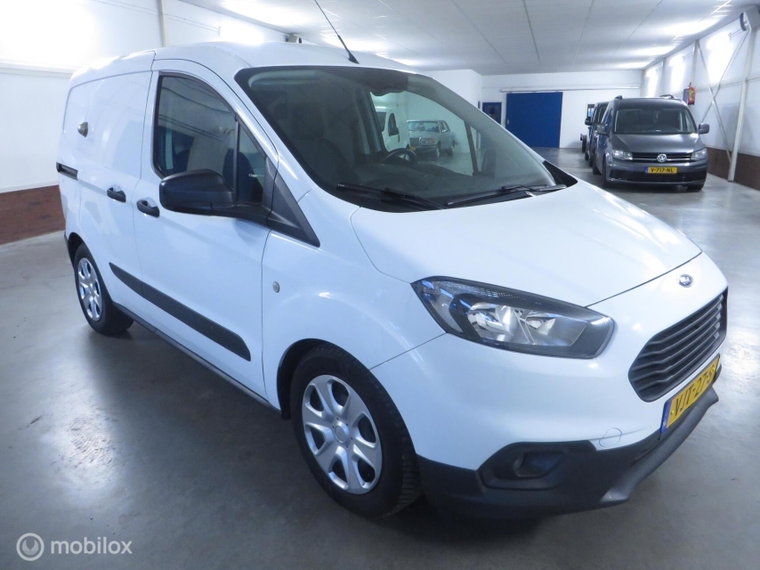 Foto van Ford Transit Courier