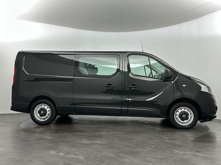 Nissan NV300