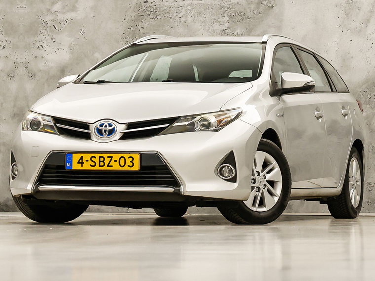 Toyota Auris foto 1