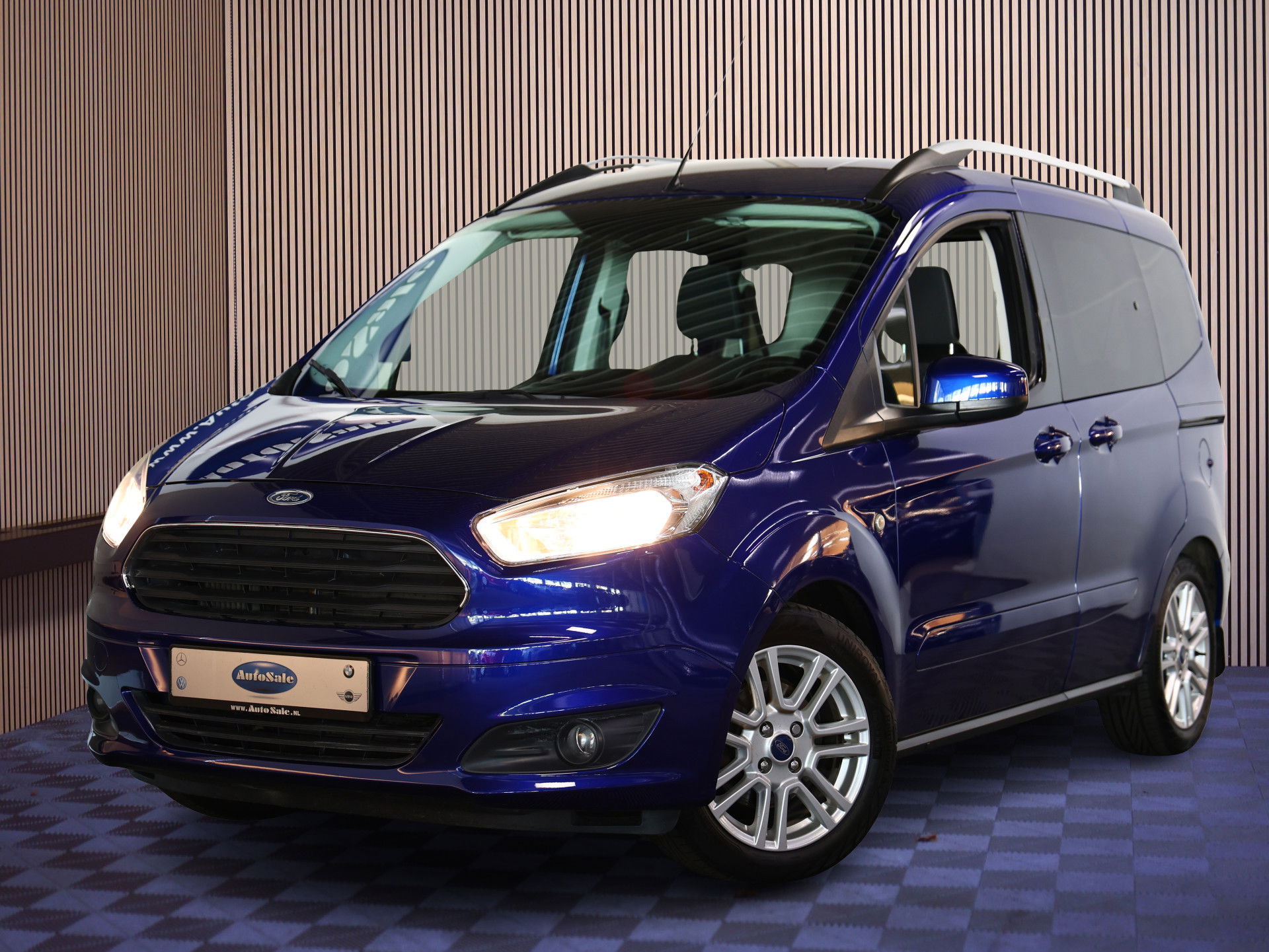 Foto van Ford Tourneo