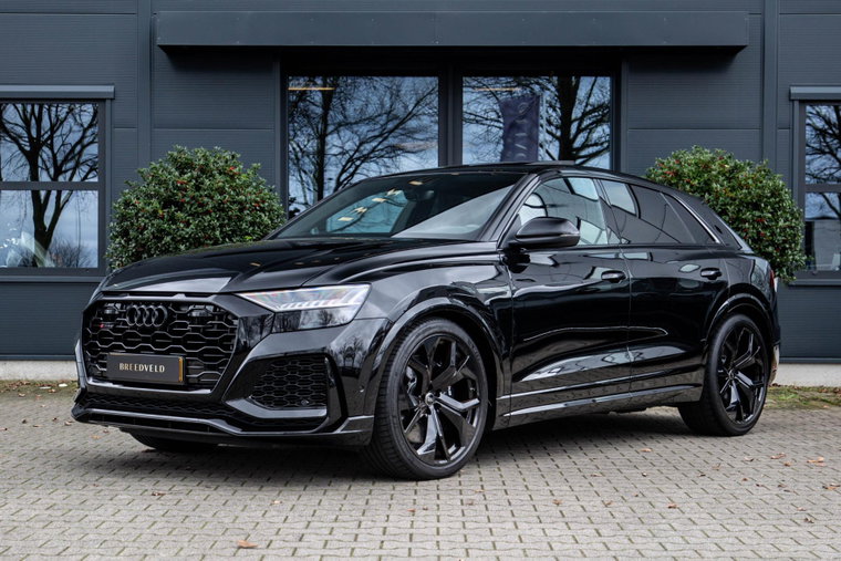 Audi RSQ8