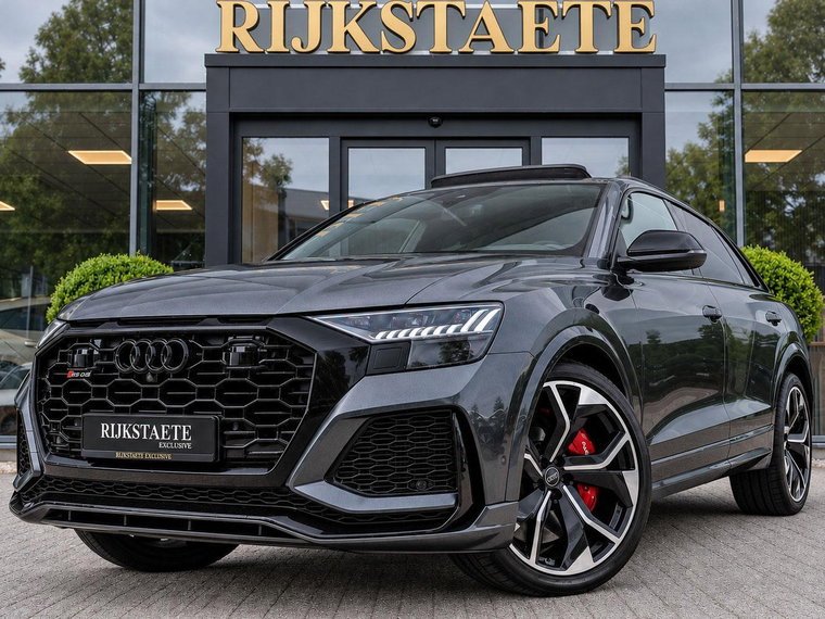 Audi RSQ8