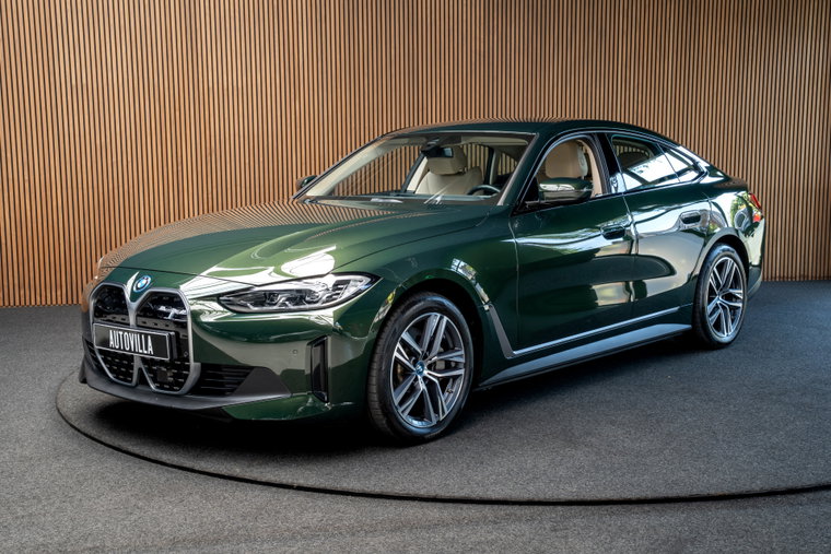 Foto van BMW i4