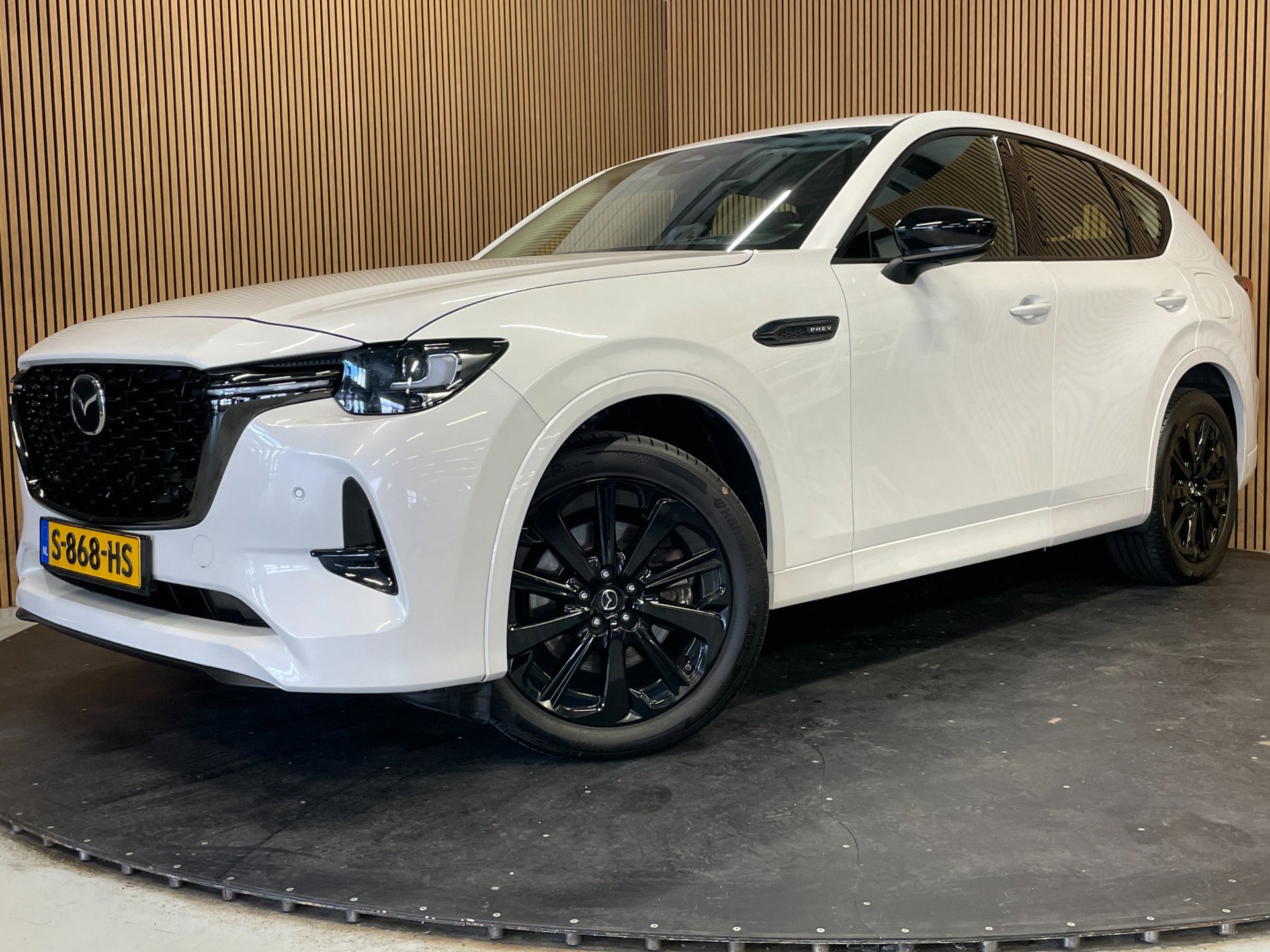 Foto van Mazda CX-60