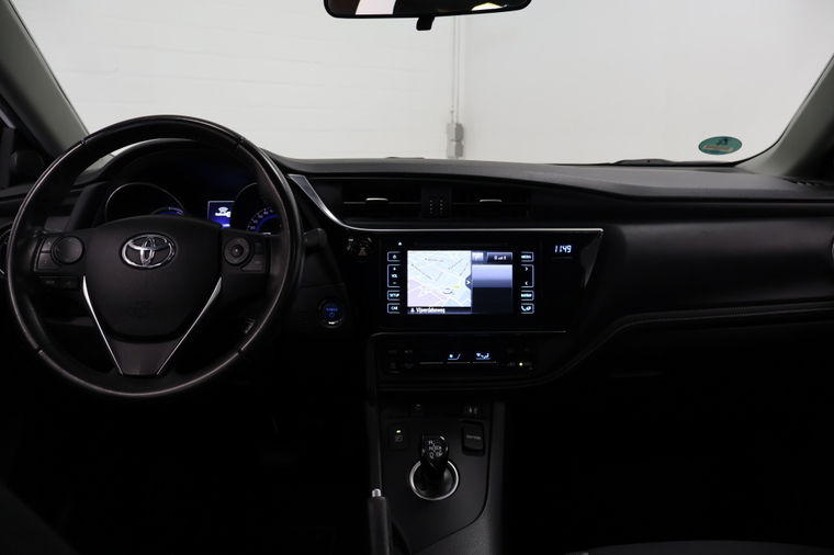 Toyota Auris Touring Sports