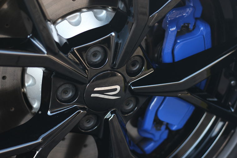 Volkswagen Golf R