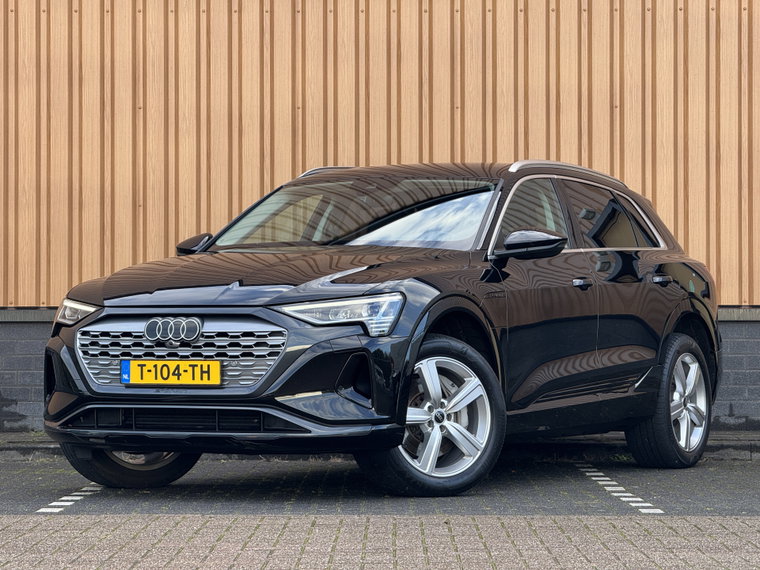 Foto van Audi Q8 e-tron