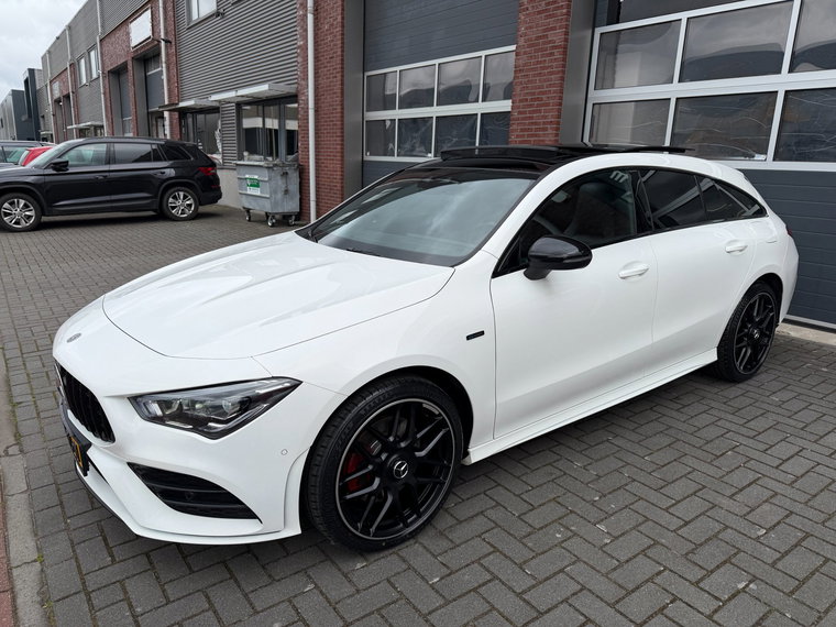 Foto van Mercedes-Benz CLA
