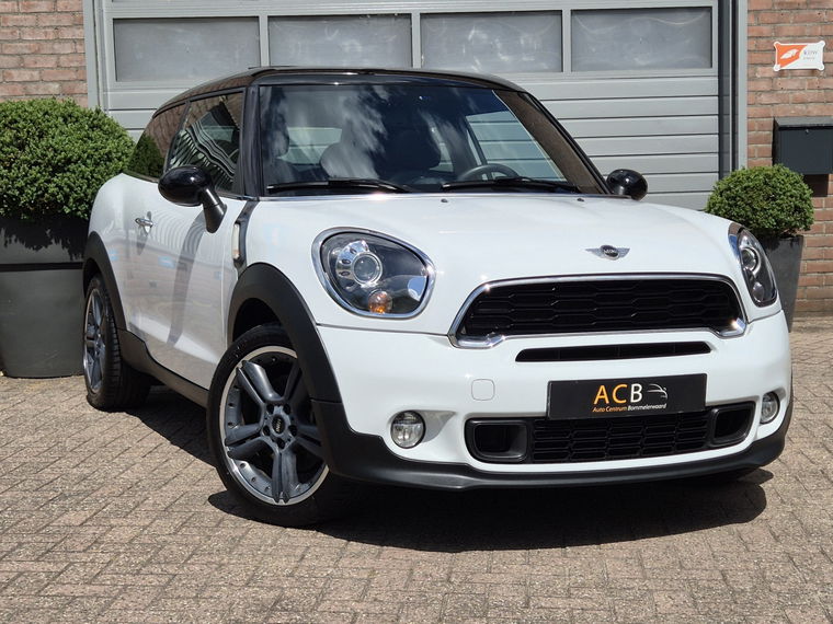 MINI Paceman