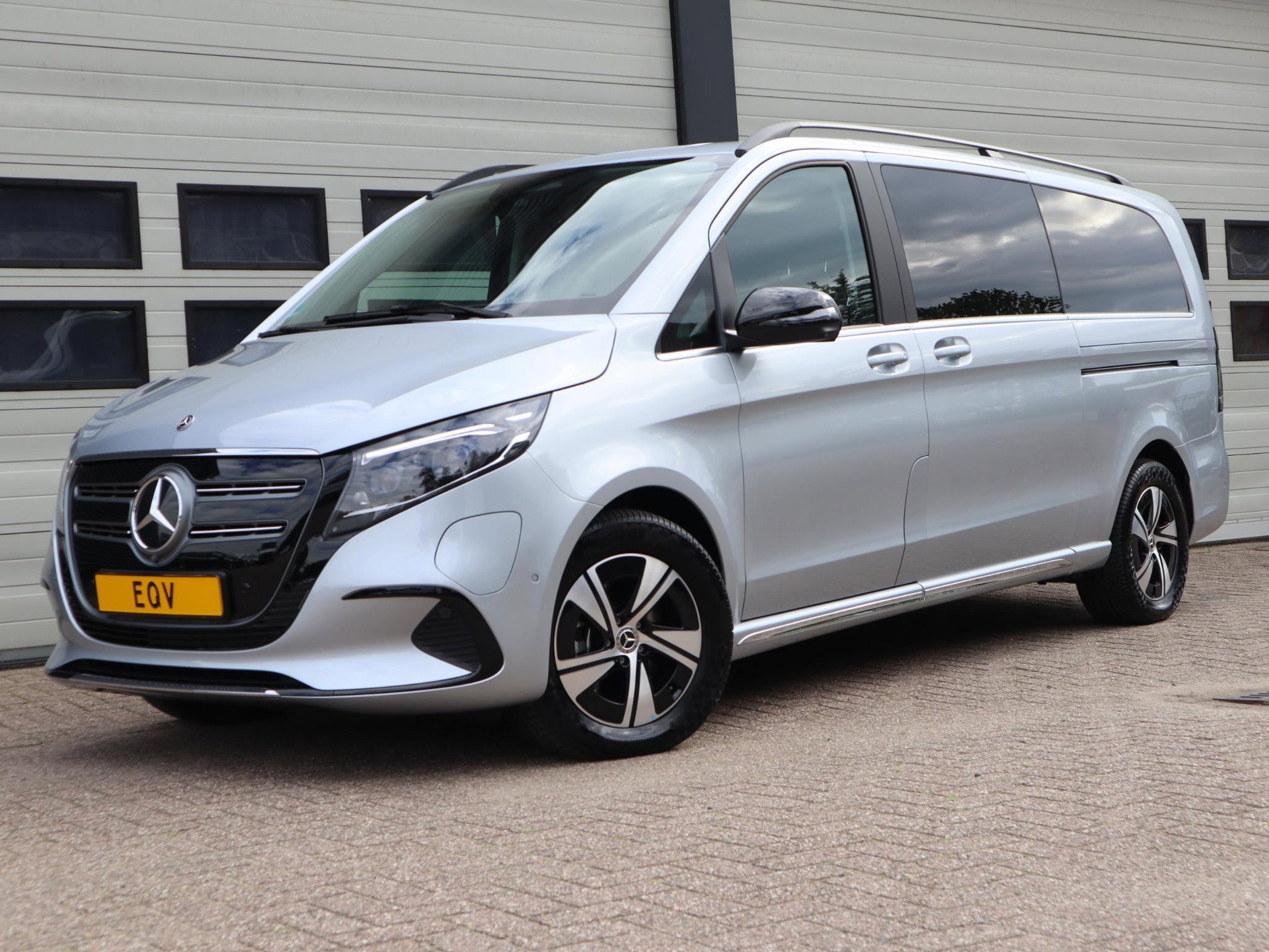 Foto van Mercedes-Benz EQV