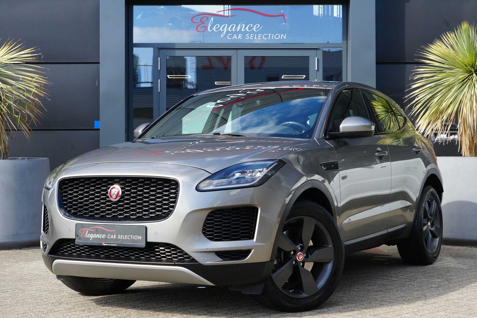 Foto van Jaguar E-Pace