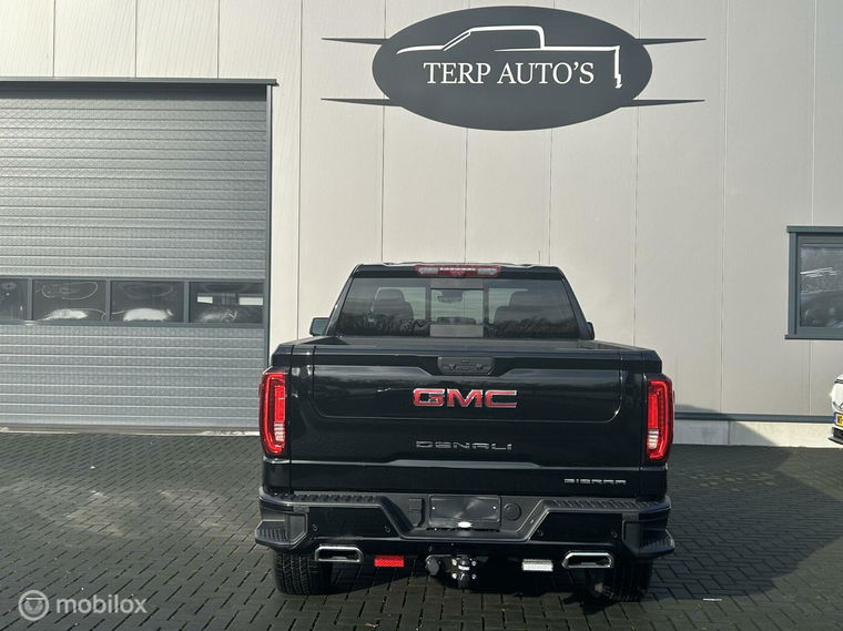 GMC Denali