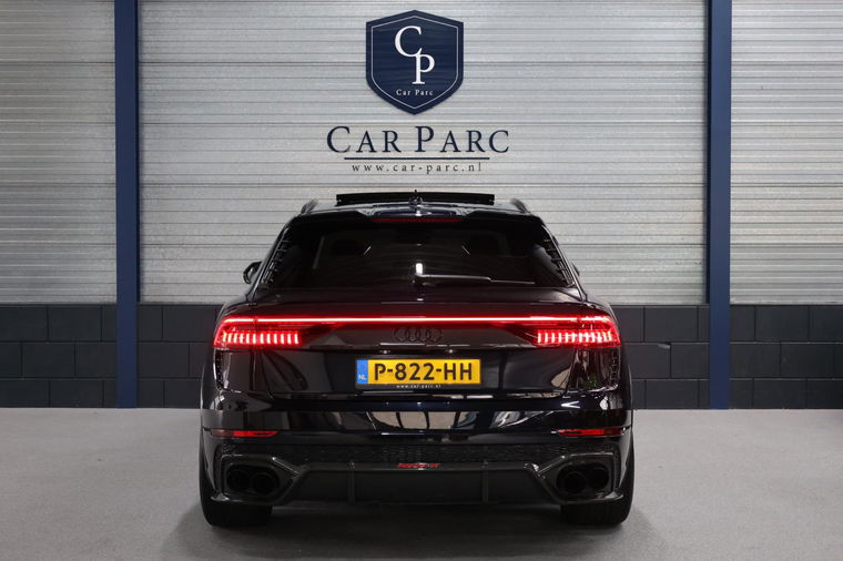 Audi RSQ8