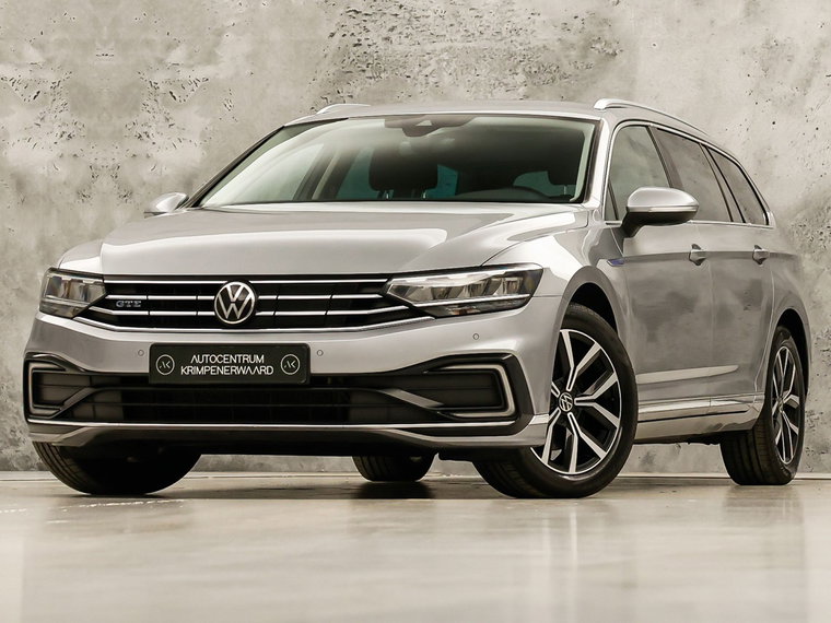 Volkswagen Passat foto 1