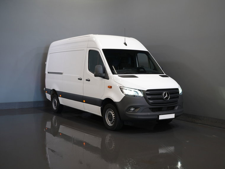 Mercedes-Benz Sprinter foto 1