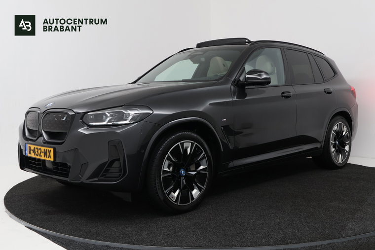 Foto van BMW iX3