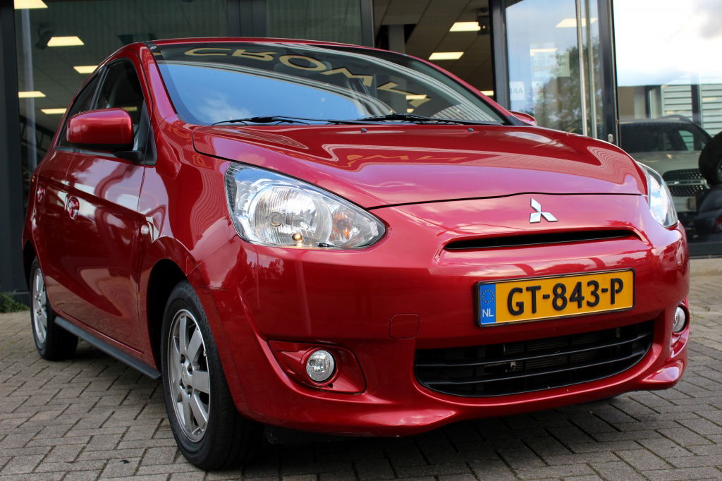 Foto van Mitsubishi Space Star