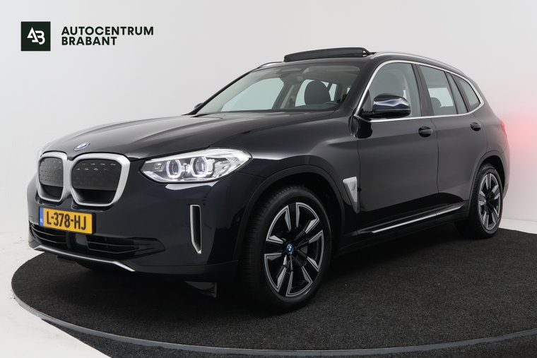 BMW iX3 foto 1