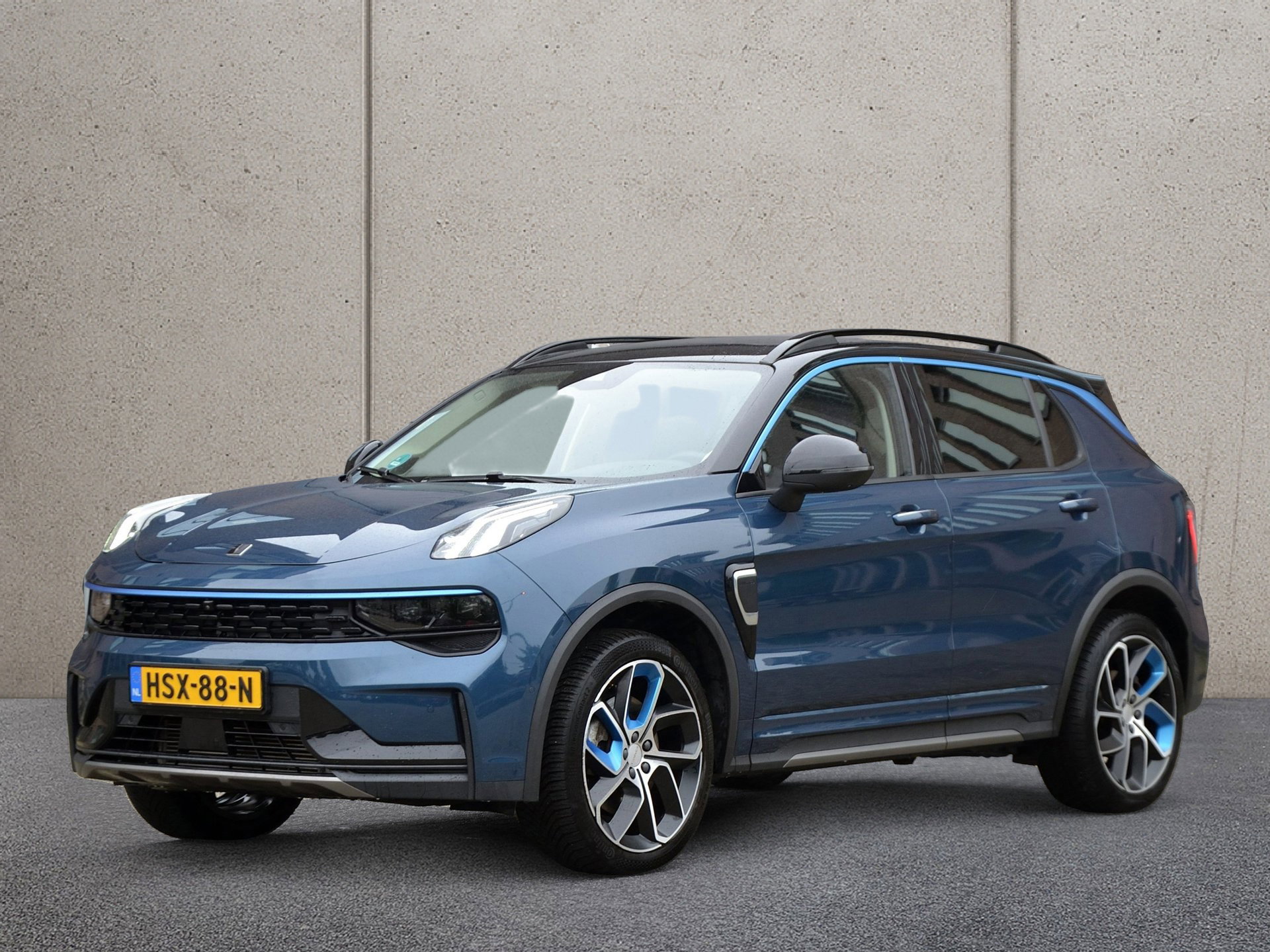 Foto van Lynk & Co 01