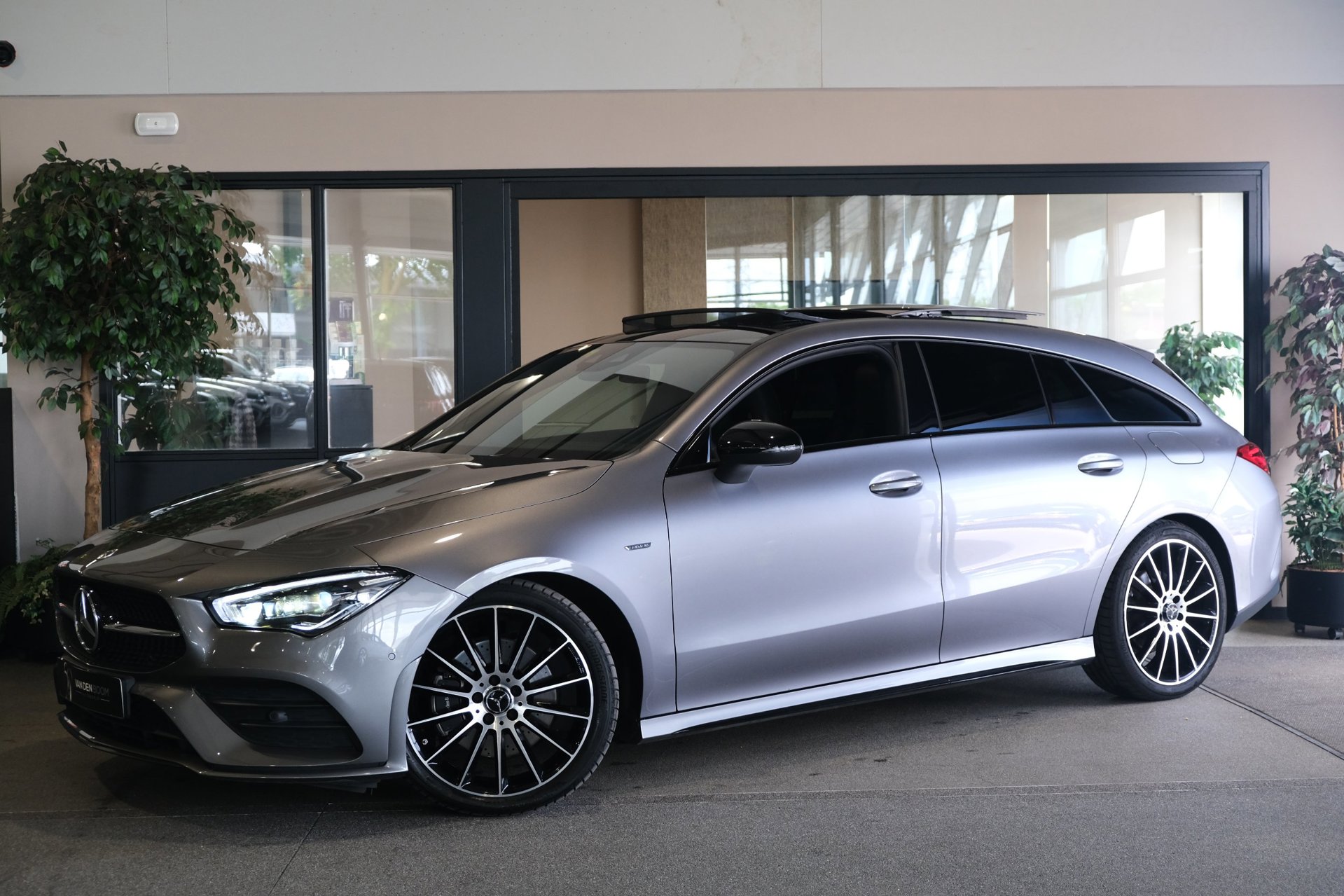 Foto van Mercedes-Benz CLA
