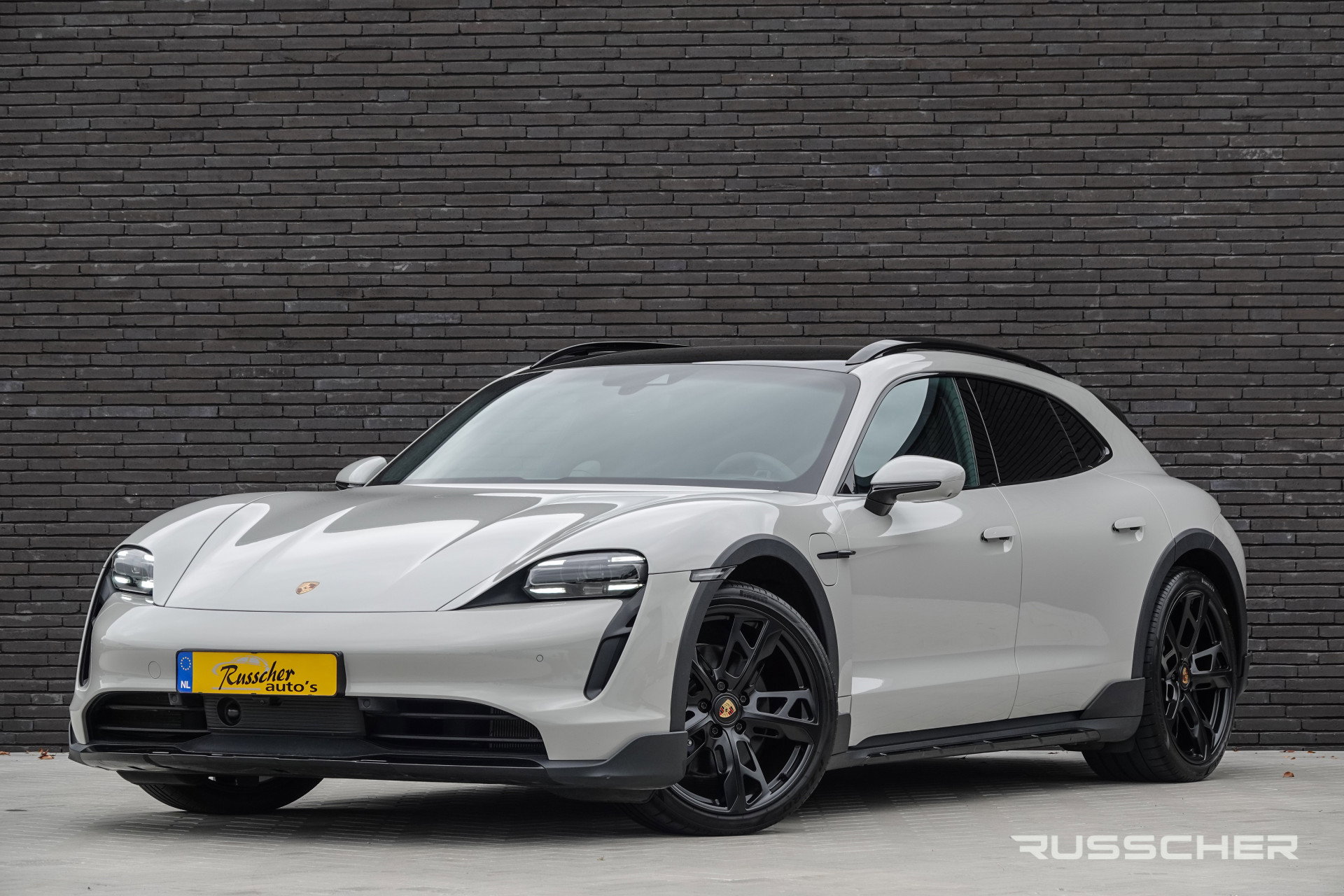 Foto van Porsche Taycan