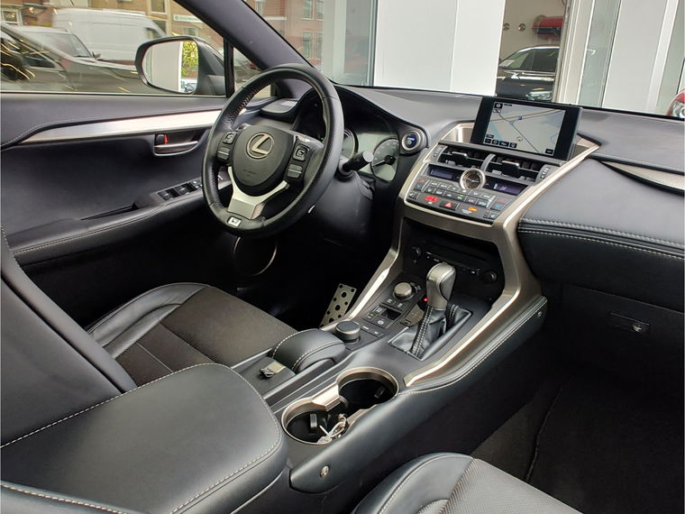 Lexus NX