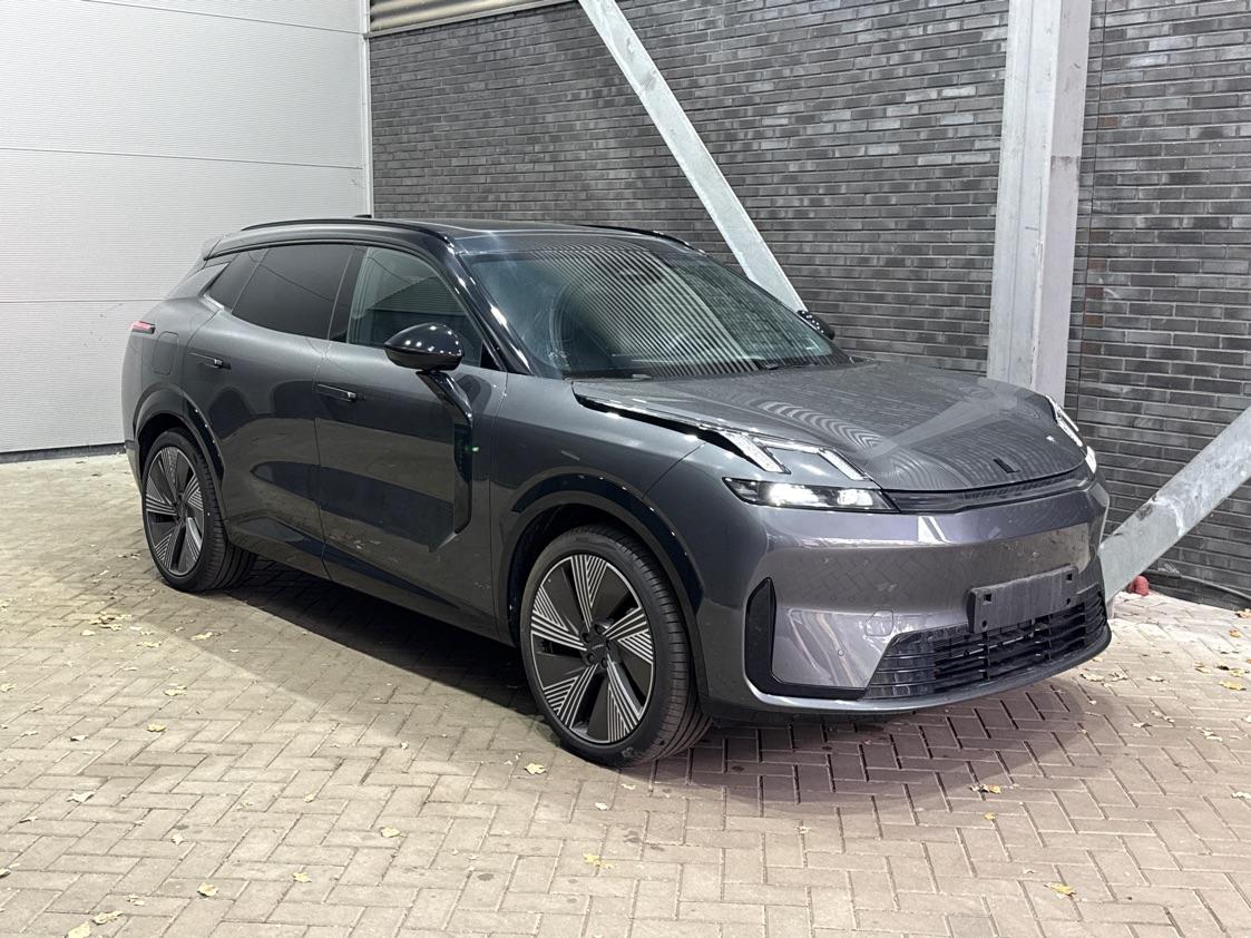 Foto van Lynk & Co 08