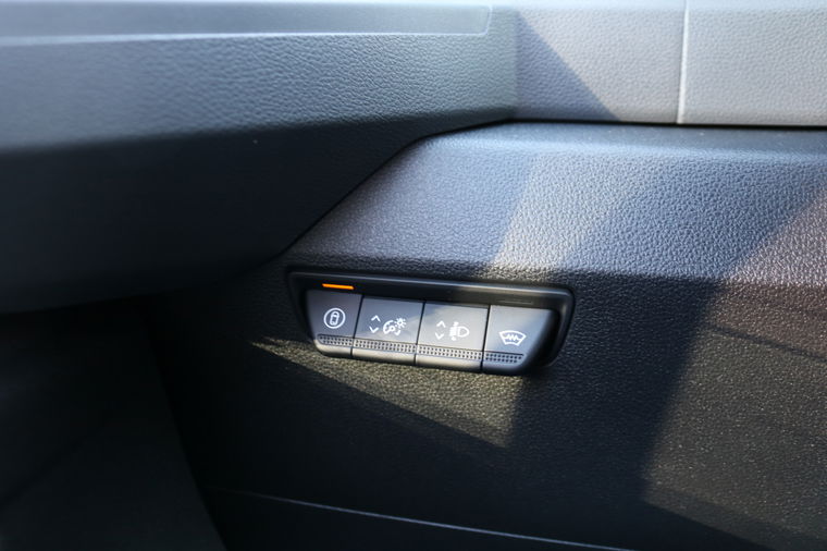 Nissan Interstar