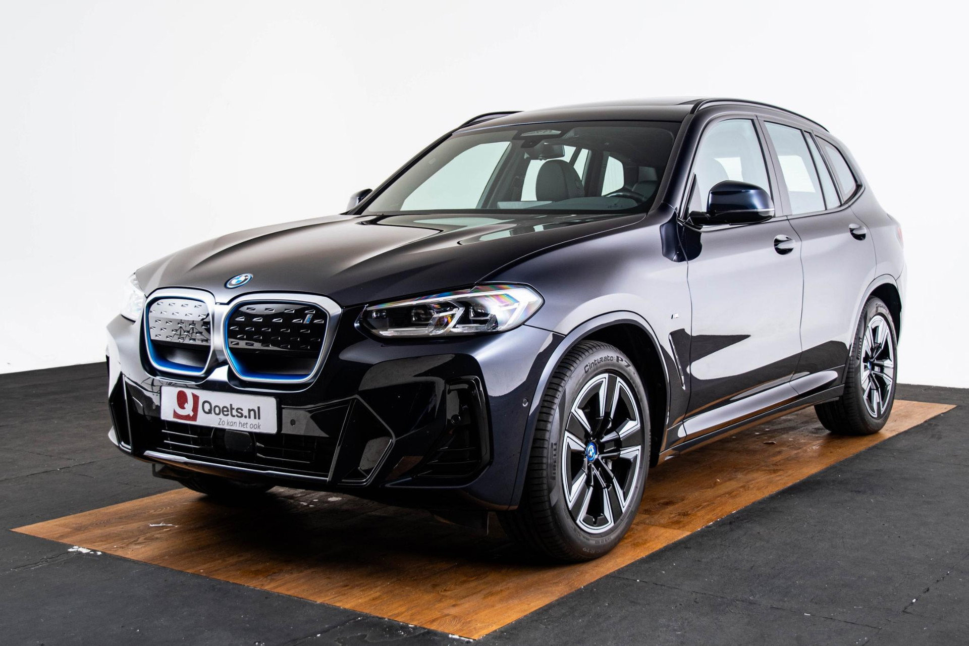 Foto van BMW iX3