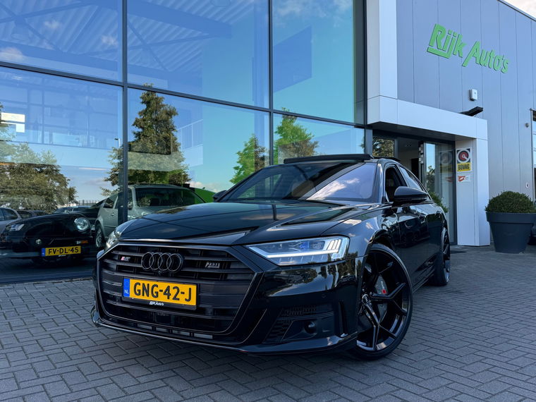 Audi S8