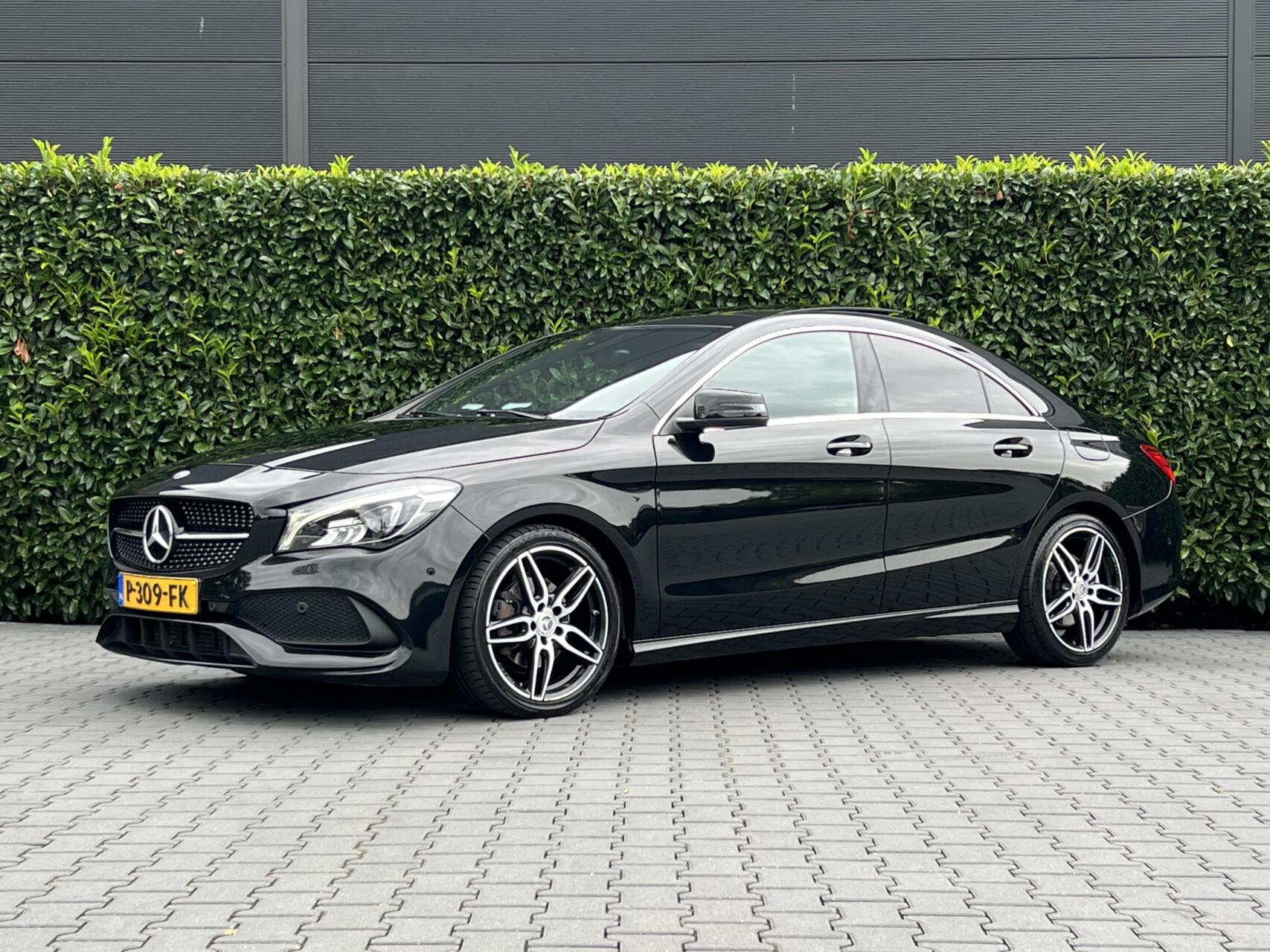 Foto van Mercedes-Benz CLA