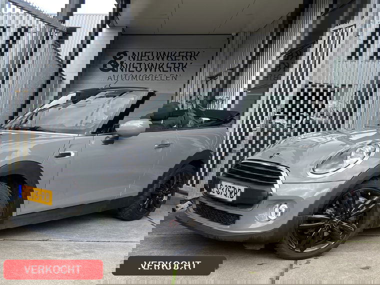 Foto van MINI Cabrio