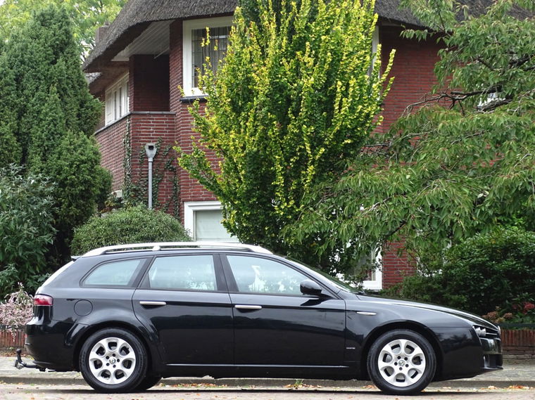 Alfa Romeo 159