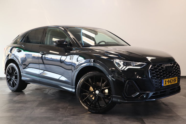 Audi Q3 foto 1