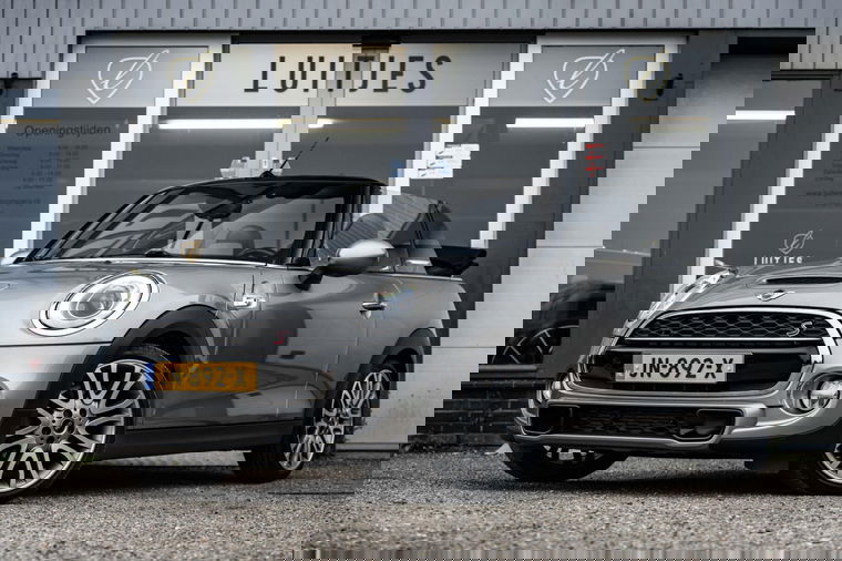 Foto van MINI Cabrio