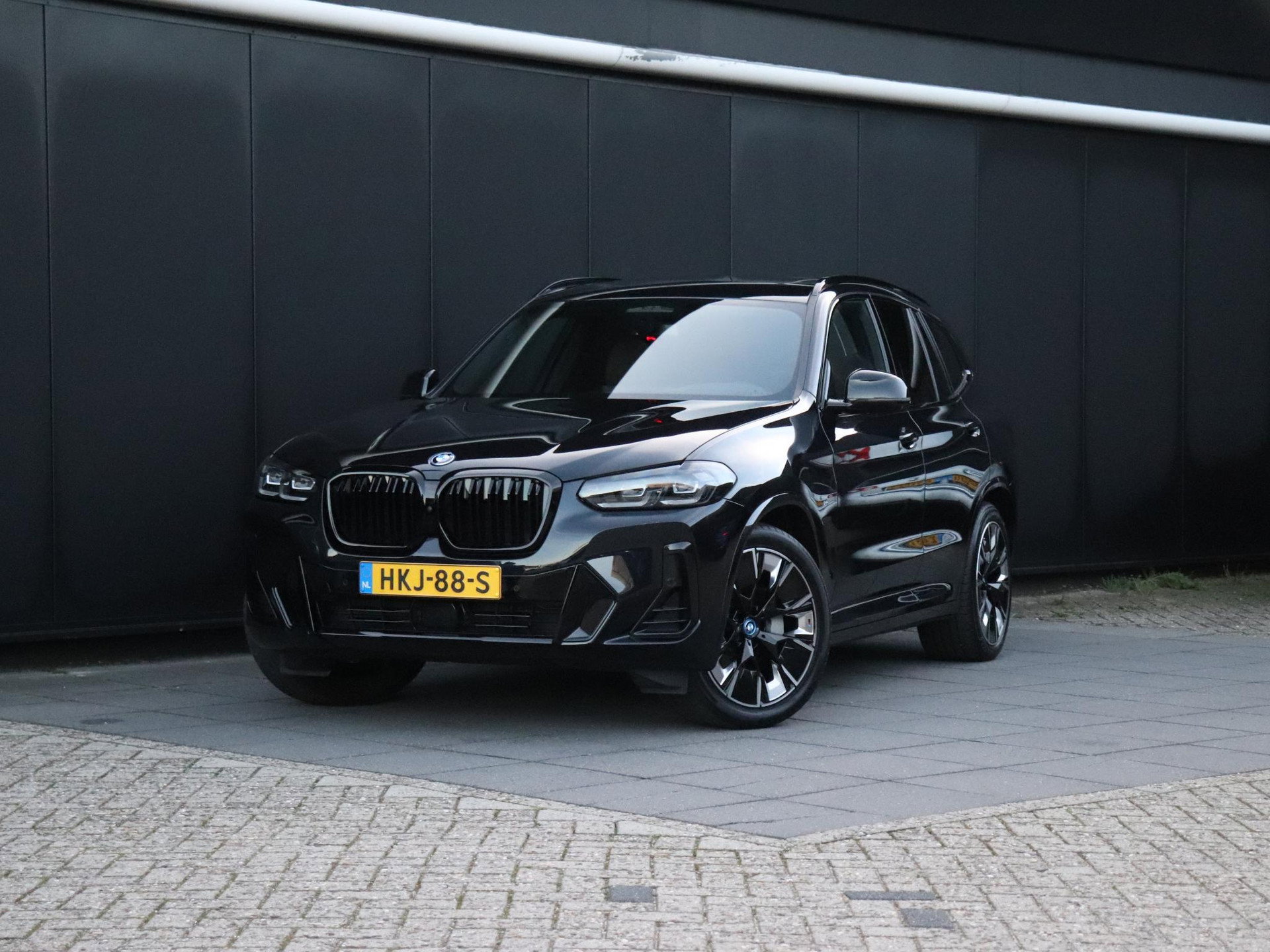 Foto van BMW iX3