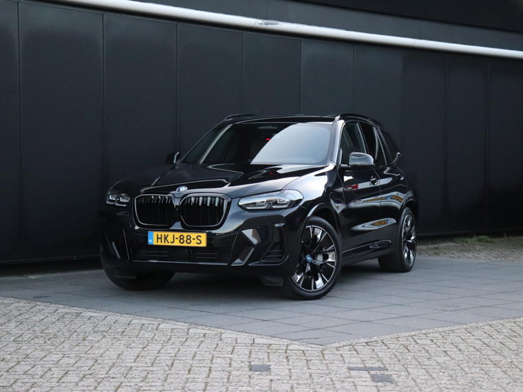 Foto van BMW iX3