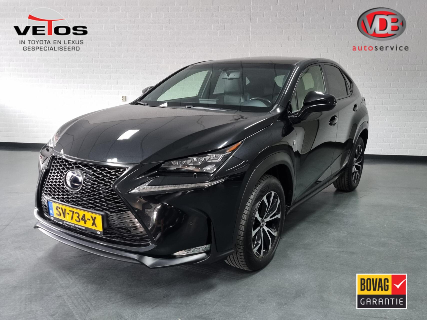 Foto van Lexus NX