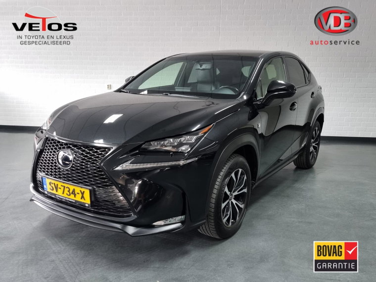 Foto van Lexus NX