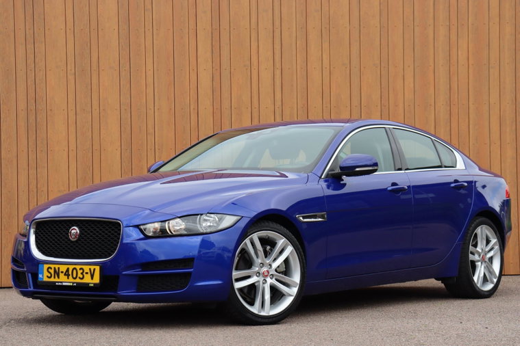 Foto van Jaguar XE
