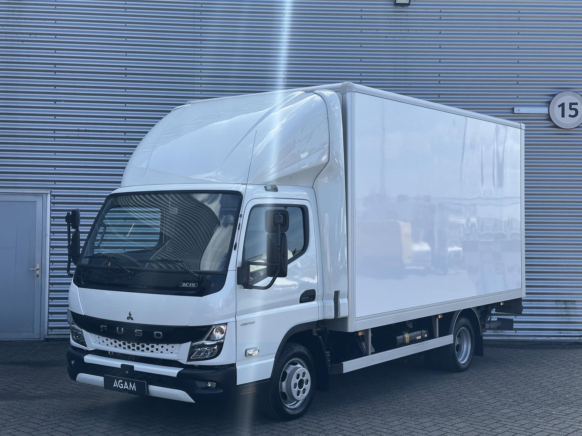 Foto van FUSO Canter