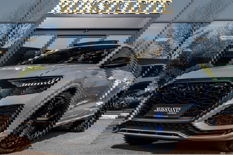 Foto van Audi RSQ8