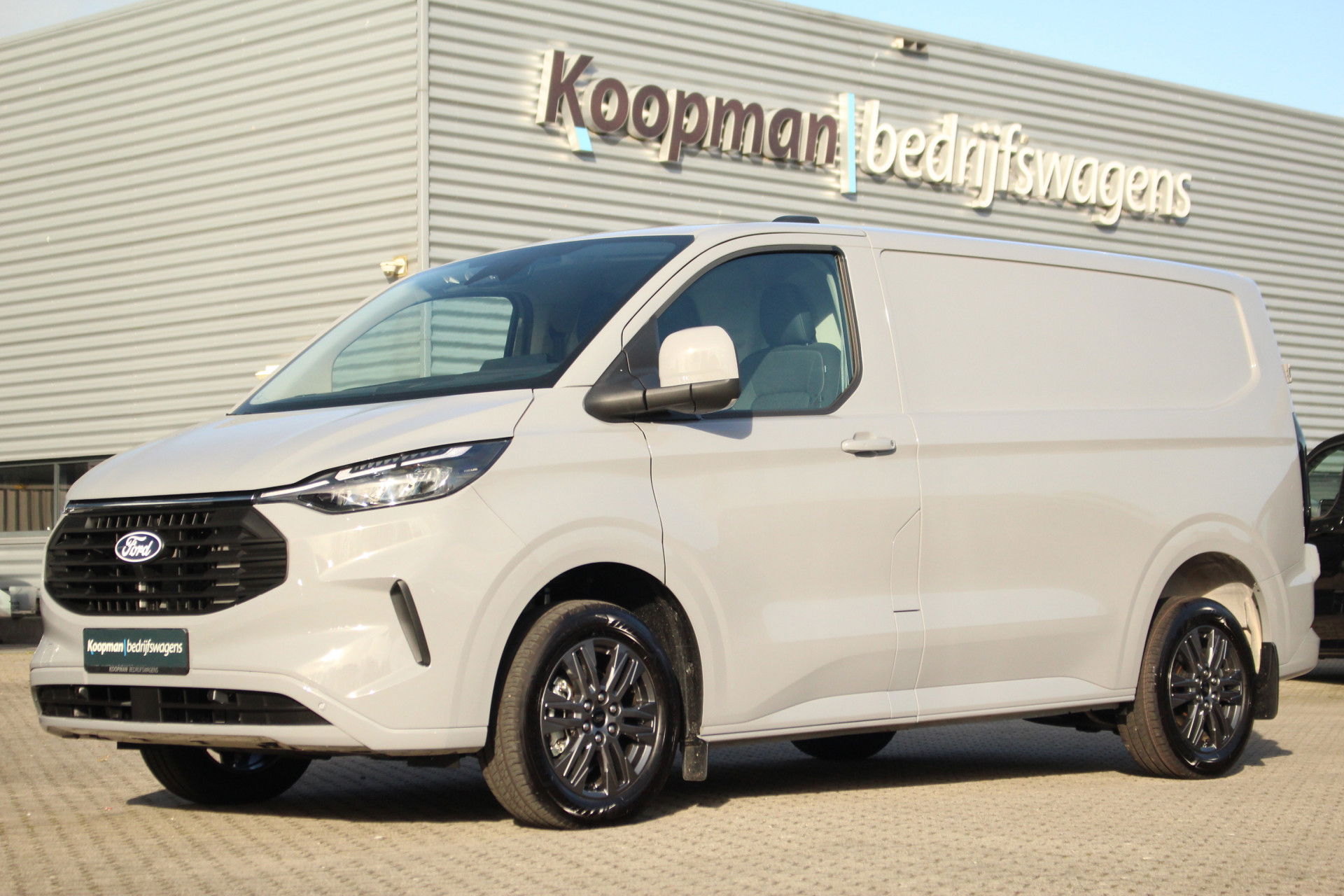 Foto van Ford E-Transit Custom