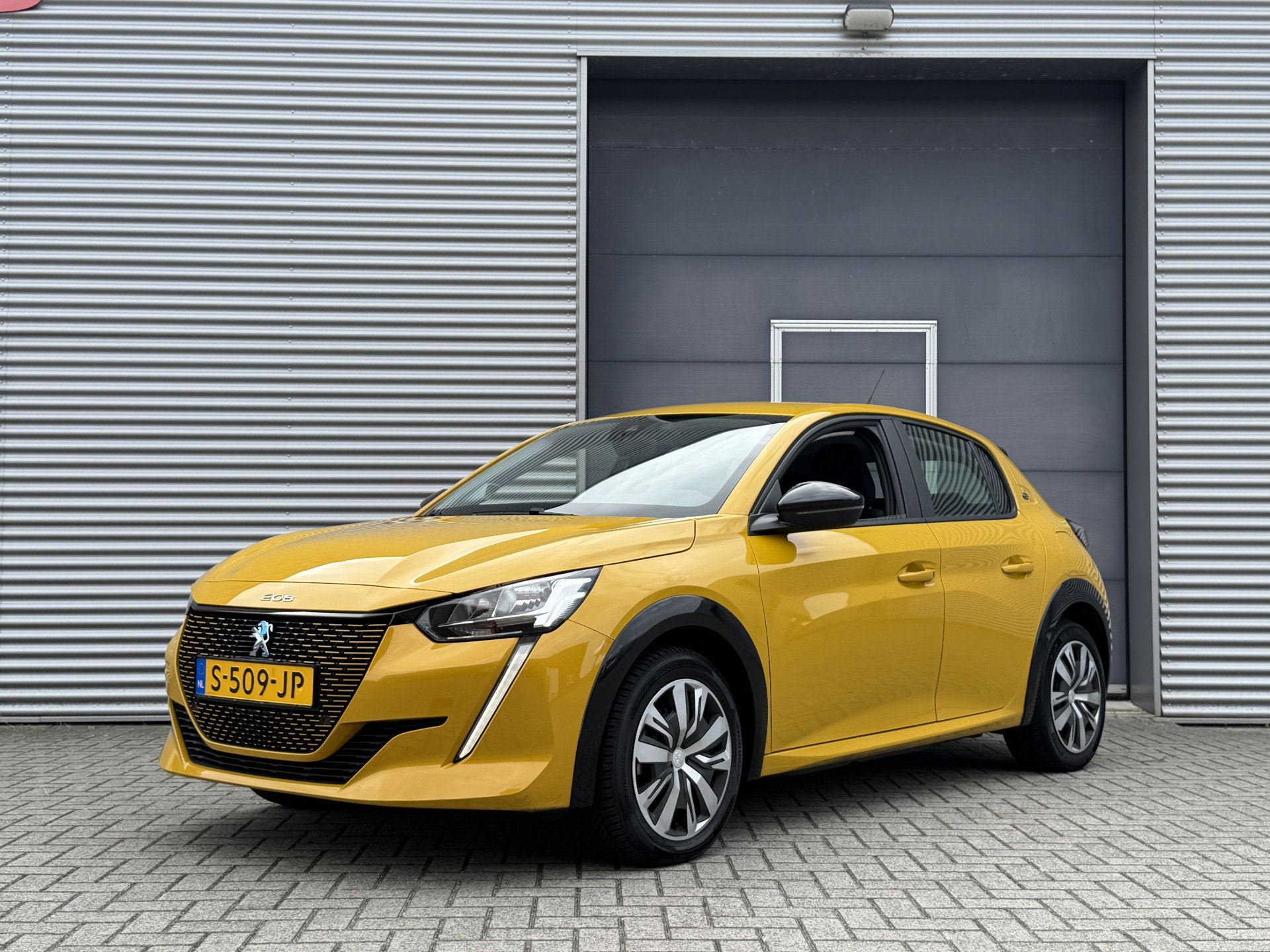 Foto van Peugeot e-208