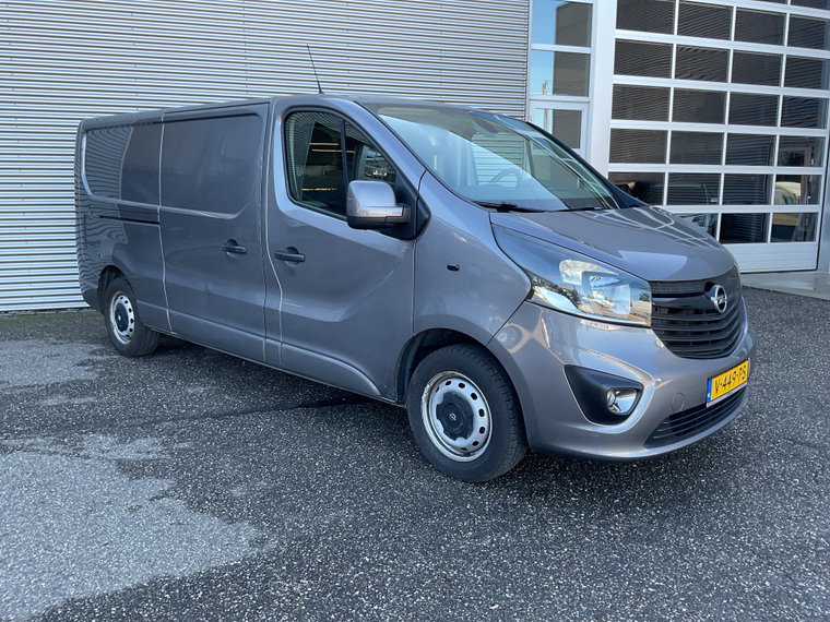Opel Vivaro foto 1