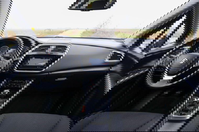 Suzuki S-Cross